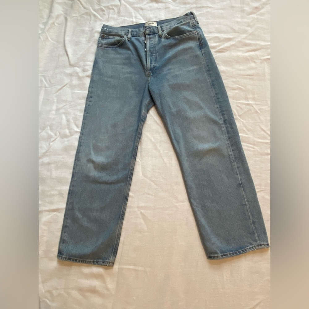 Agolde 90’s crop mid rise straight. Size 28, color in replica.